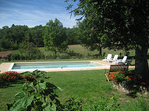 The pool at Maison Lannet